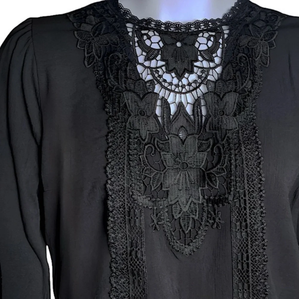 TORRID Black Crinkle Gauze Crochet‎ Blouse NWT